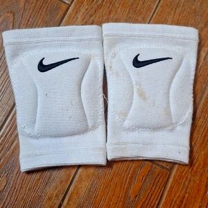 Nike Volleyball kneepads